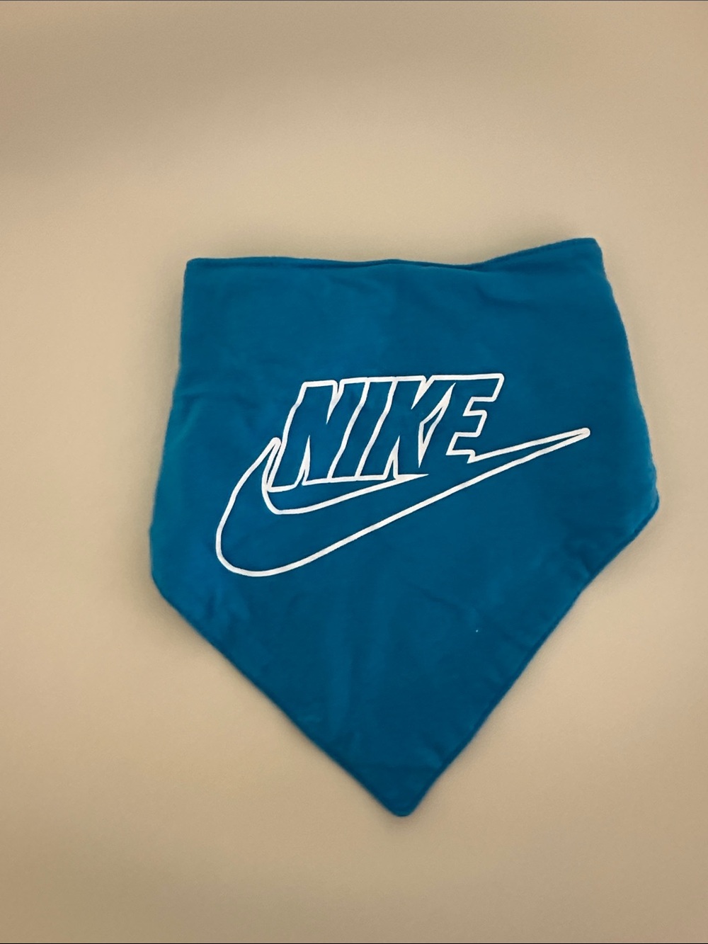Nike bib